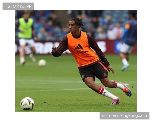 曼联后防重组初见成效 马奎尔约罗搭档稳定性提升